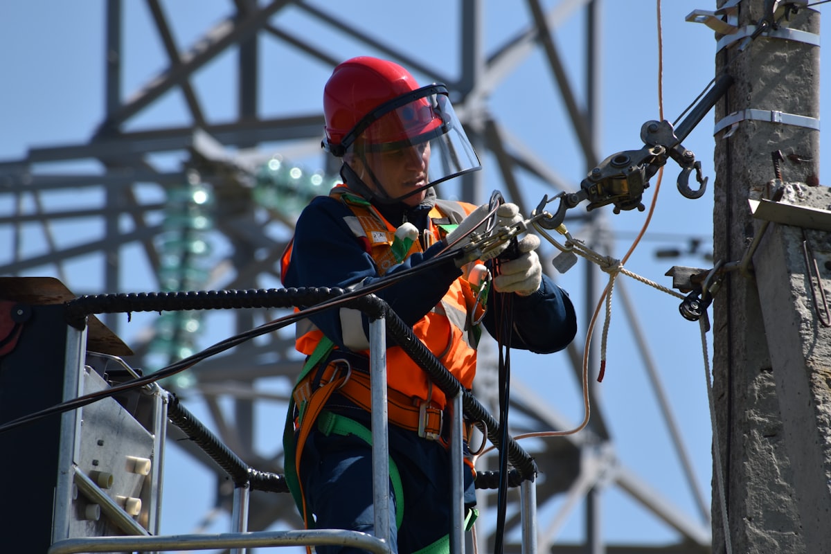 Outdoor electrical power work